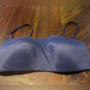 Victoria's Secret Women’s The Love Cloud Wireless Adjustable Bra Size XL